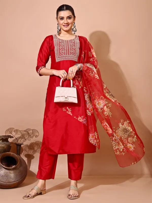 Maroon_Art_Silk_Embroidered_Kurti_Pant_Dupatta_Set_For_Women