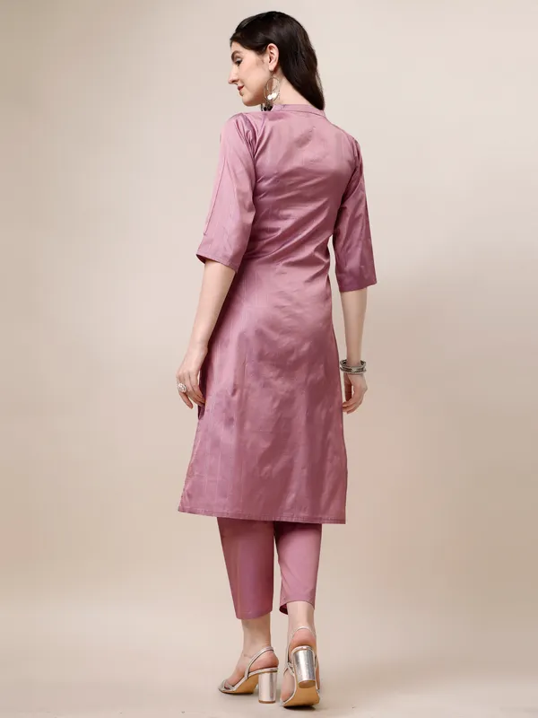 PEACH_Elegant_Pinstripe_Kurta_Set_with_Straight_Pants