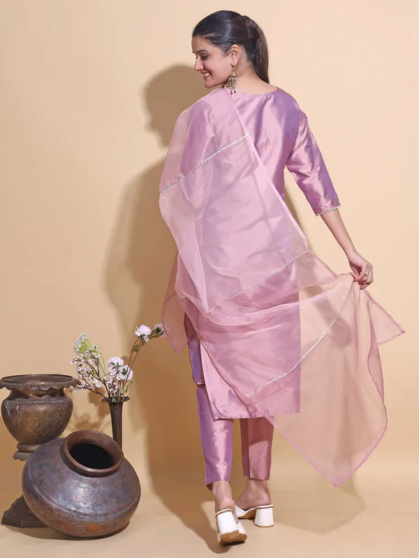 Peach_Art_Silk_Solid_Kurti_Pant_Dupatta_Set_For_Women