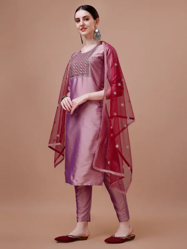 Peach_Embroidered_Kurta_Set_with_Elegant_Dupatta