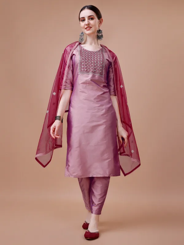 Peach_Embroidered_Kurta_Set_with_Elegant_Dupatta