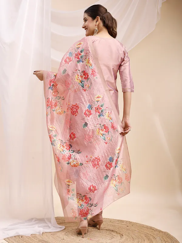 Peach_Embroidered_Straight_Kurta_Set_with_Floral_Printed_Dupatta