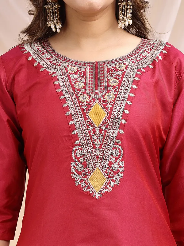 Rani_Art_Silk_Embroidered_Kurti_Pant_Dupatta_Set_For_Women