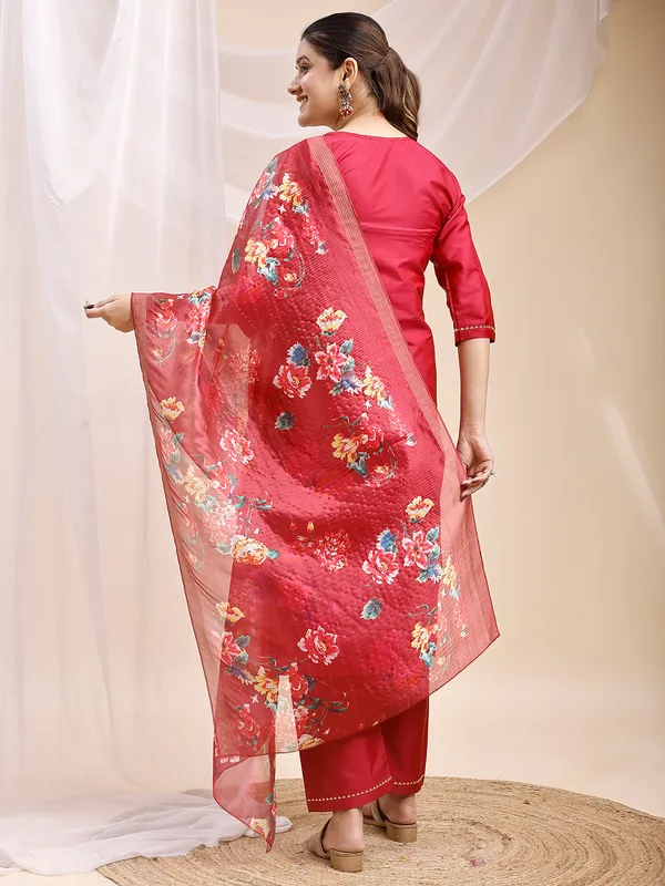 Rani_Embroidered_Straight_Kurta_Set_with_Floral_Printed_Dupatta