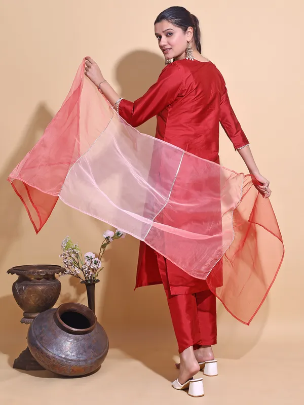 Red_Art_Silk_Solid_Kurti_Pant_Dupatta_Set_For_Women