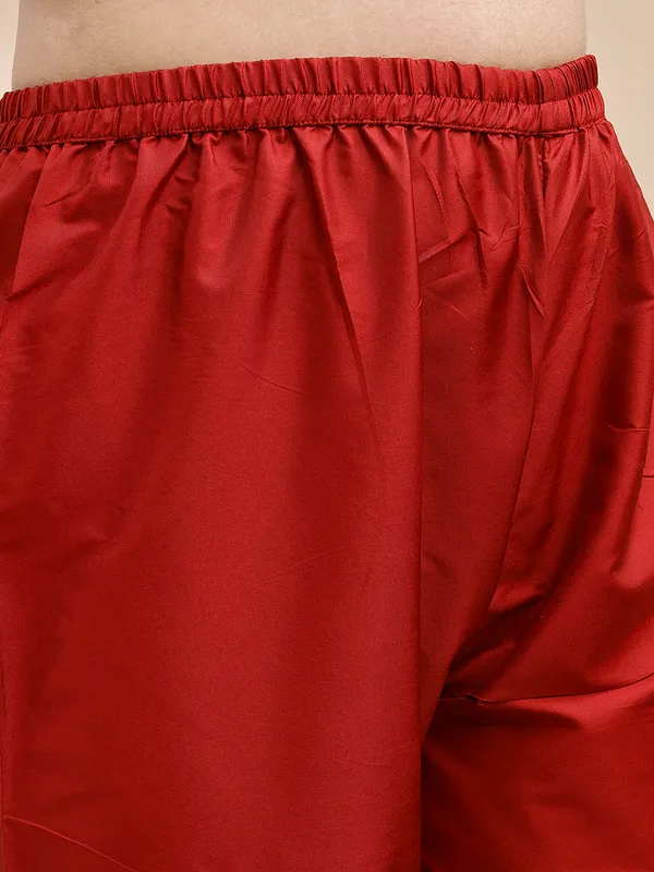 Red_Embroidered_Straight_Kurta_Set_with_Floral_Printed_Dupatta