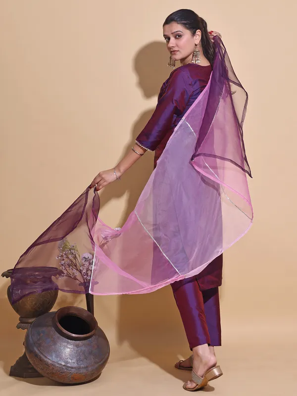 Wine_Art_Silk_Solid_Kurti_Pant_Dupatta_Set_For_Women