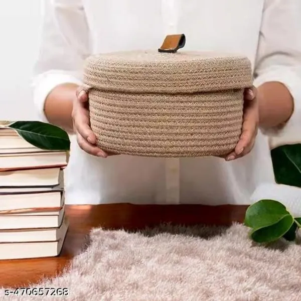 Red_And_White_Santa_Storage_Basket_Jute_Baskets_With_Lid_Cute_Baskets_For_Kids