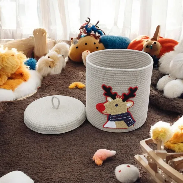Cream_Cotton_Rope_Storage_Basket_With_Lid_Reindeer_Design_Holiday_Theme