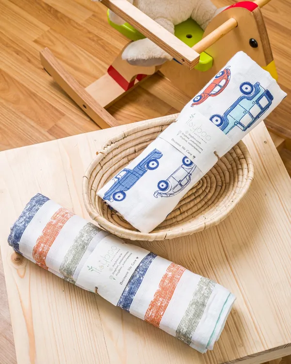 Multicolor_Cotton_Silk_Car_And_Stripe_Muslin_Swaddle