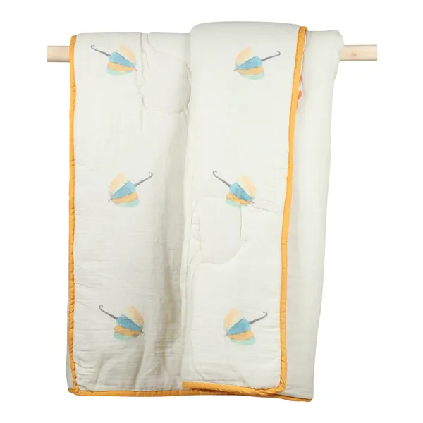 Multicolor_Organic_Cotton_Elephant_With_Umbrella_Quilt