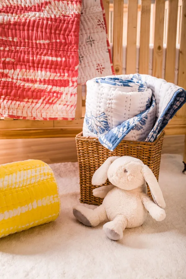 Blue_Cotton_Silk_Blue_Tye_Dye_Quilt
