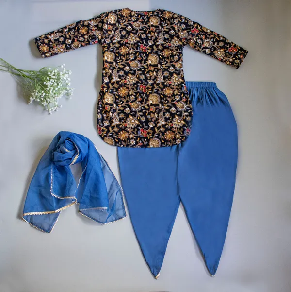 Blue_Velvet_Fabric_Intricate_Embroidered_Navy_Blue_High_Low_Kurti_And_Tulip_Dhoti_With_Matching_Gota_Lace_Work_Dupatta