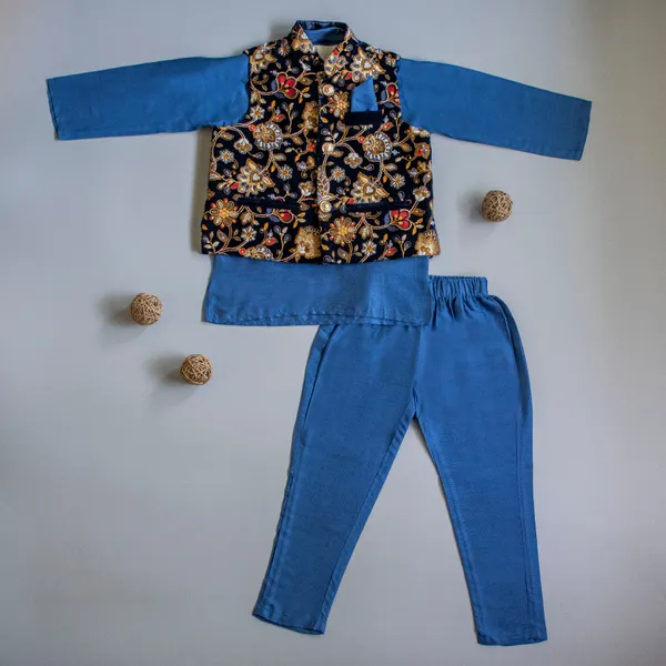 Blue_Cotton_Silk_Ethnic_Kurta_With_Navy_Blue_Pocket_Square_Velvet_Jacket_And_Pyjama