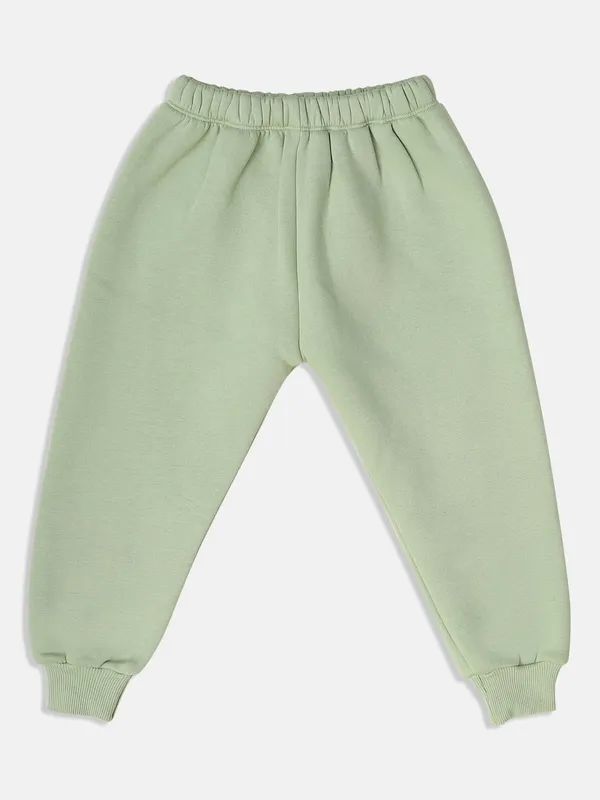 Green_Organic_Cotton_Boys’_Winter_Sweatshirt_&_Bottom_Set_–_Polar_Bear_Print