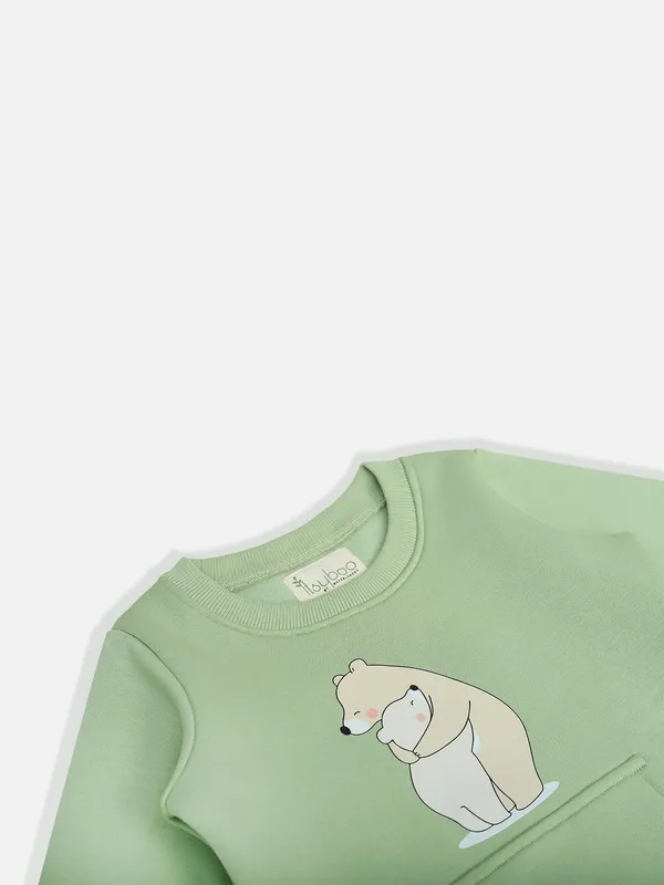 Green_Organic_Cotton_Boys’_Winter_Sweatshirt_&_Bottom_Set_–_Polar_Bear_Print