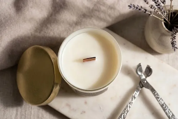 Royal_Oud_Jar_Candle