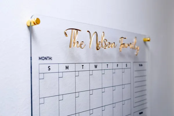 Multicolor_Metal_Family_Planner_3D_Gold_Acrylic_Calendar_For_Gifting