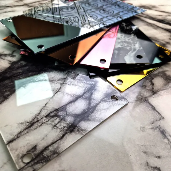 Multicolor_Metal_House_Wall_Plaques_For_Gifting