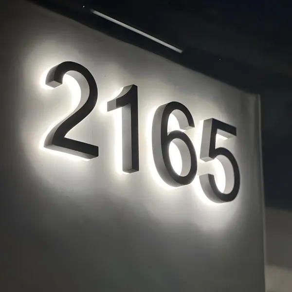 Multicolor_Metal_House_Number_Plaque_With_Lights_For_Gifting