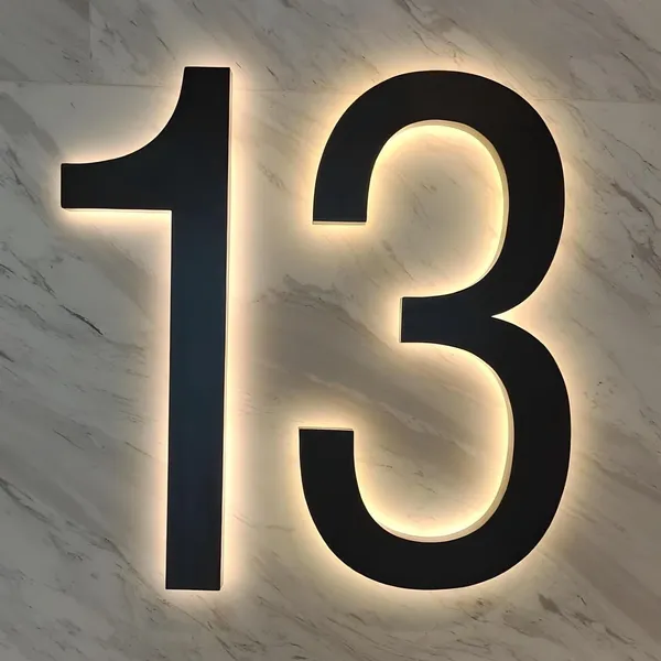 Multicolor_Metal_House_Number_Plaque_With_Lights_For_Gifting