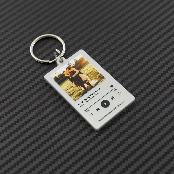 Multicolor_Metal_Personalised_Album_Style_Keyring_For_Gifting