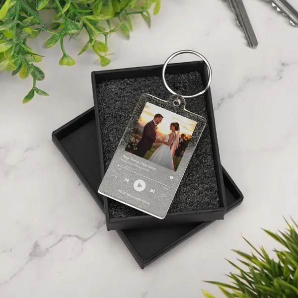 Multicolor_Metal_Personalised_Album_Style_Keyring_For_Gifting