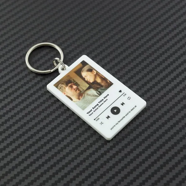 Multicolor_Metal_Personalised_Album_Style_Keyring_For_Gifting