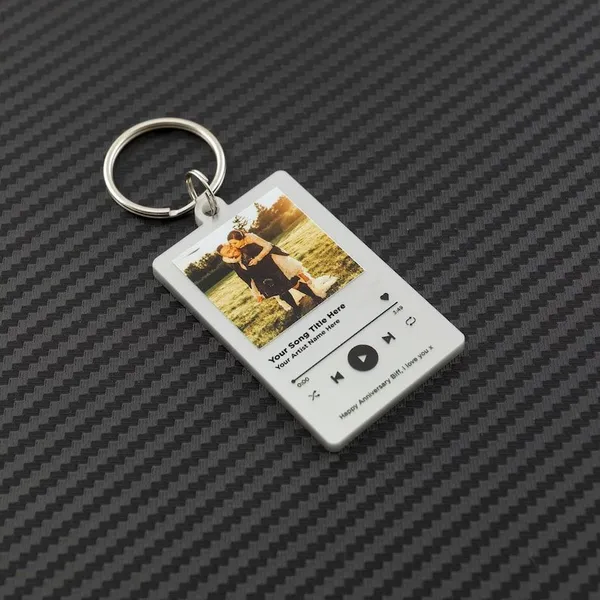 Multicolor_Metal_Personalised_Album_Style_Keyring_For_Gifting