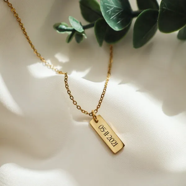 Multicolor_Metal_Custom_Date_Necklace_For_Women