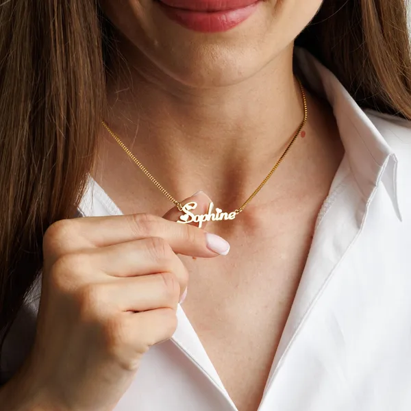 Multicolor_Metal_Personalised_Name_Necklace_With_Heart_For_Women