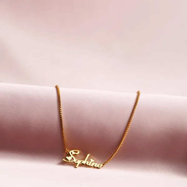 Multicolor_Metal_Personalised_Name_Necklace_With_Heart_For_Women