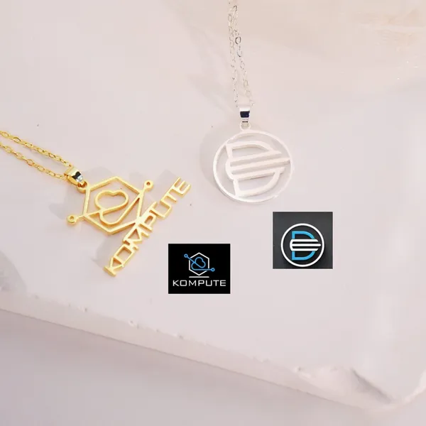 Multicolor_Metal_Custom_Logo_Charm_Necklace_For_Women
