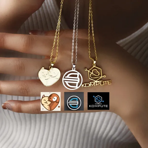 Multicolor_Metal_Custom_Logo_Charm_Necklace_For_Women