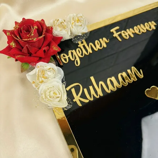 Multicolor_Metal_Couple_Thumb_Impression_Frame_For_Gifting