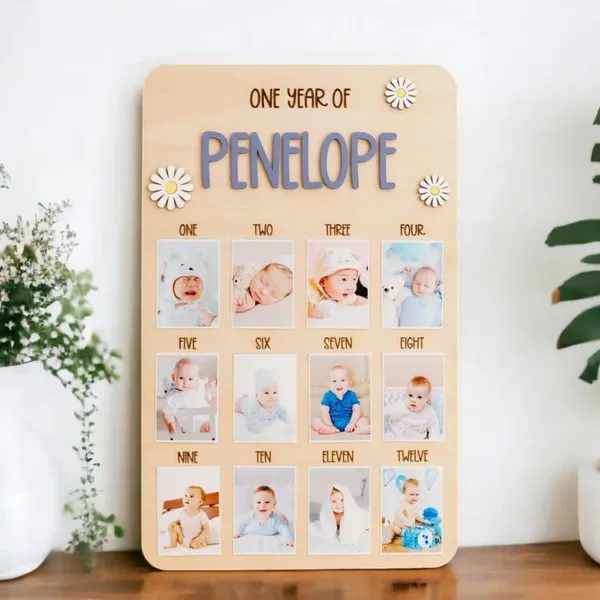 Multicolor_Metal_Baby_Monthly_Photo_Board_For_Gifting