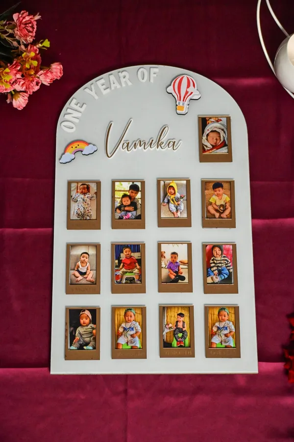 Multicolor_Metal_Baby_Photo_Board_With_Arch_Shape_For_Gifting