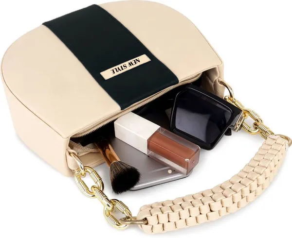 Round_Sling_Bag_with_Chain_Handle