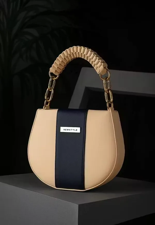Round_Sling_Bag_with_Chain_Handle