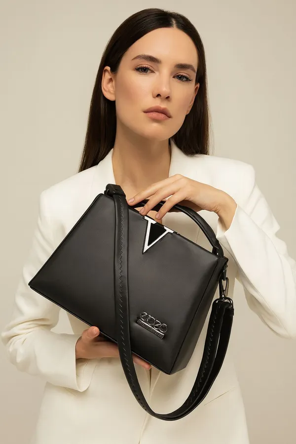 Black_Victory_Sign_Handbag_For_Women__|_Premium_Handbag_With_Durable_Straps