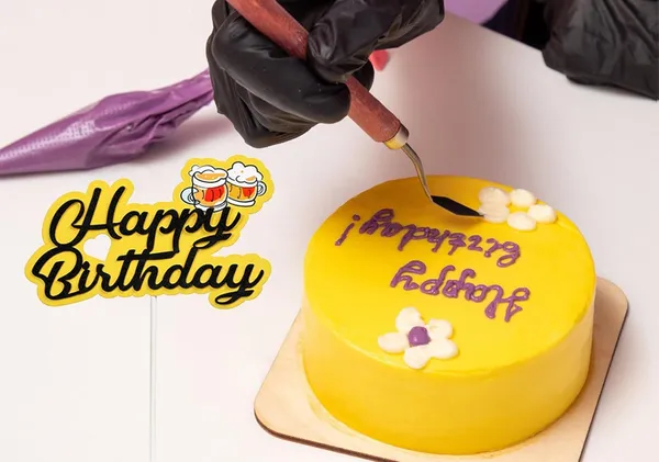 Black_Beer_Mug_Themed_Happy_Birthday_Cake_Topper_|_Fun_Yellow_&_Black_Party_Decoration_With_Cheers_Design_|_Perfect_For_Men,_Adults,_Beer_Lovers_&_Pub-Themed_Celebrations