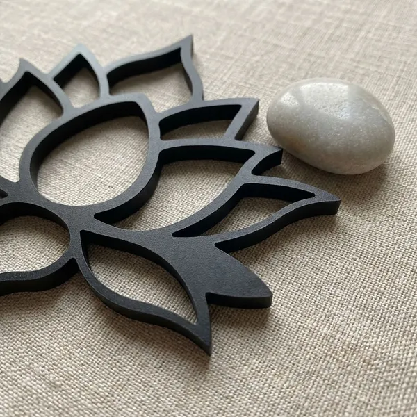 Multicollor_Lotus_Cutouts_|_10_Pieces_Acrylic_Lotus_Shape_|_3Mm_Thick_Acrylic_Cutout_Shapes_For_Crafts_And_Decorations_|_Acrylic_Lotus_Flower_Cut_Out/Black