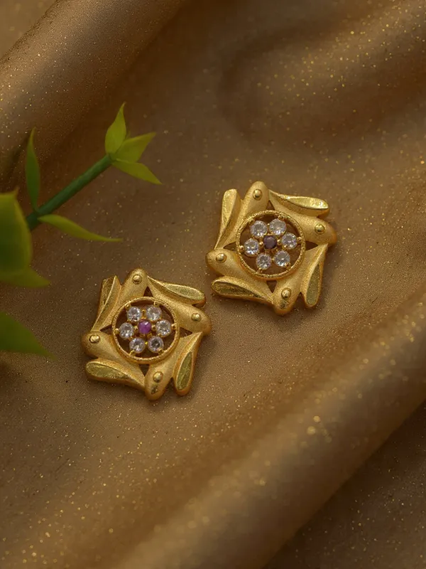 Gold_Floral_Swirl_Stud_Earrings_With_Ruby_And_Diamond_Accents_For_Women