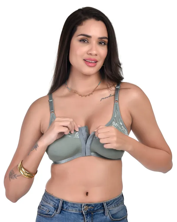 Green_Non-Padded_Non-Wired_Spacer_Cup_Easy-On_Front_Open_Full_Figure_Bra_in_Green_Colour