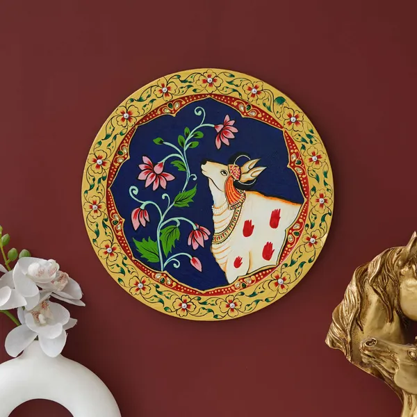 Red_Canvas_Pichwai_Painting