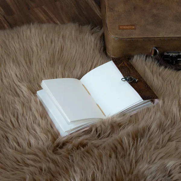 White_Leather_Diary