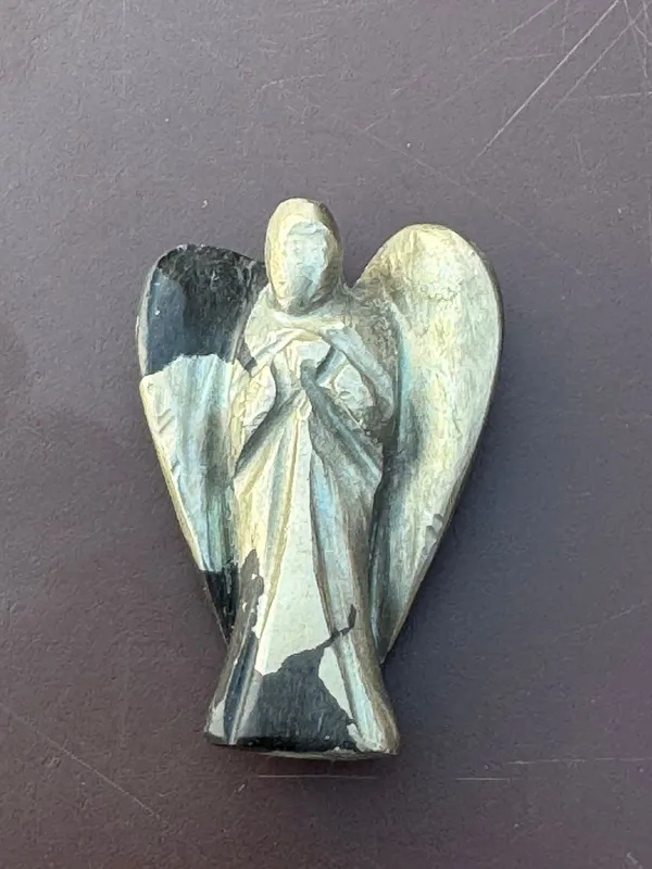 Natural_Pyrite_Angel