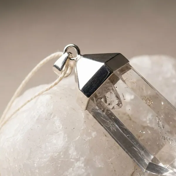 Natural_Sphatic_Pencil_Pendant