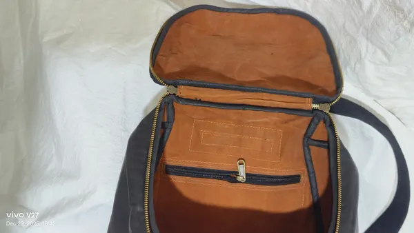 Black_Full_Grain_Genuine_Leather_With_Brass_Zippers_Backpack_For_Unisex