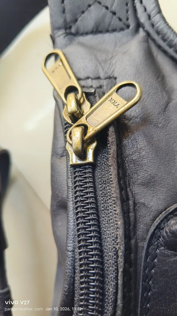 Classic_Black_Genuine_Top_Grain_Leather_Waist_Bag_For_Unisex